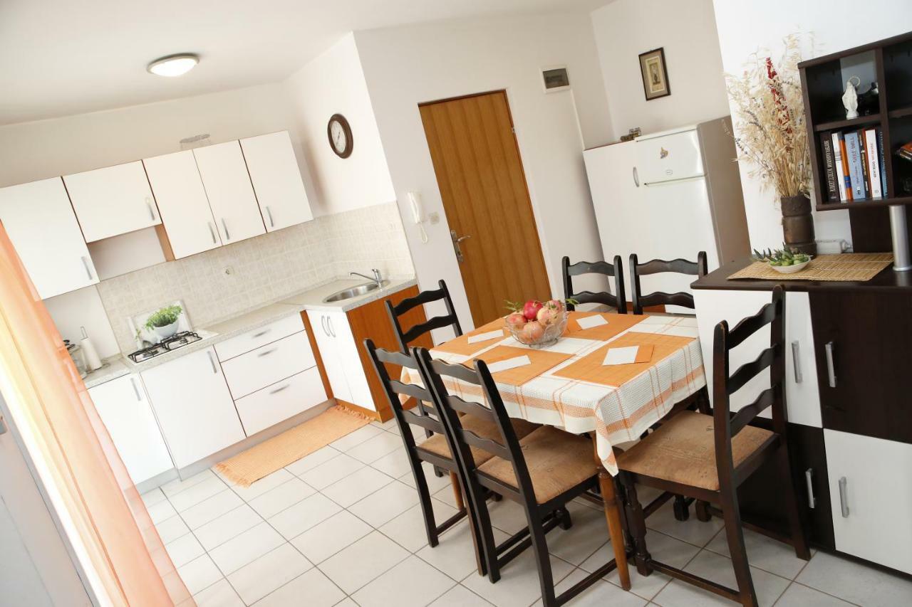 Apartman Alica Srima فوديس المظهر الخارجي الصورة